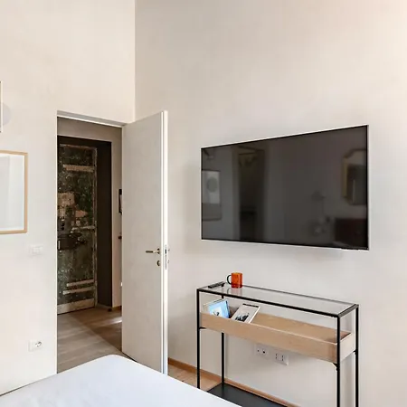 Unique Piazza Navona 2 Bedrooms And Cinema * Рим