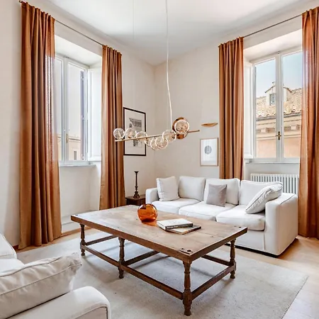 Unique Piazza Navona 2 Bedrooms And Cinema Lejlighed